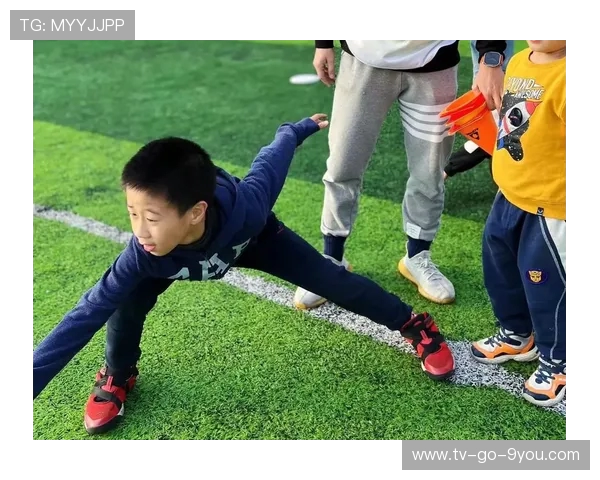 广州飞盘队在世界滑板锦标赛中以82分稳居积分榜首位