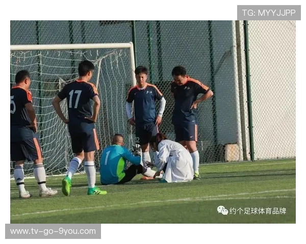 奇芬与埃斯波的较量:一场足球战术与激情的巅峰对决